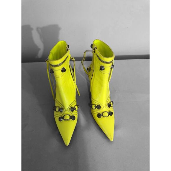 Fancy Gorgeous Ankle High Shaft Boot Fluo Yellow Size 39 Stiletto Heels Zipper - Picture 1 of 11
